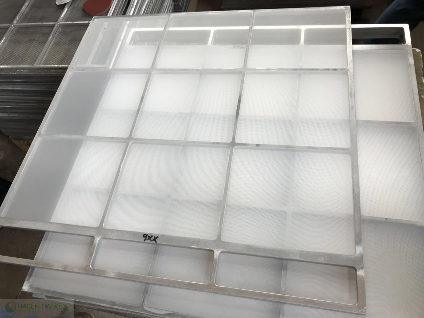 sieve in plansifter.jpg